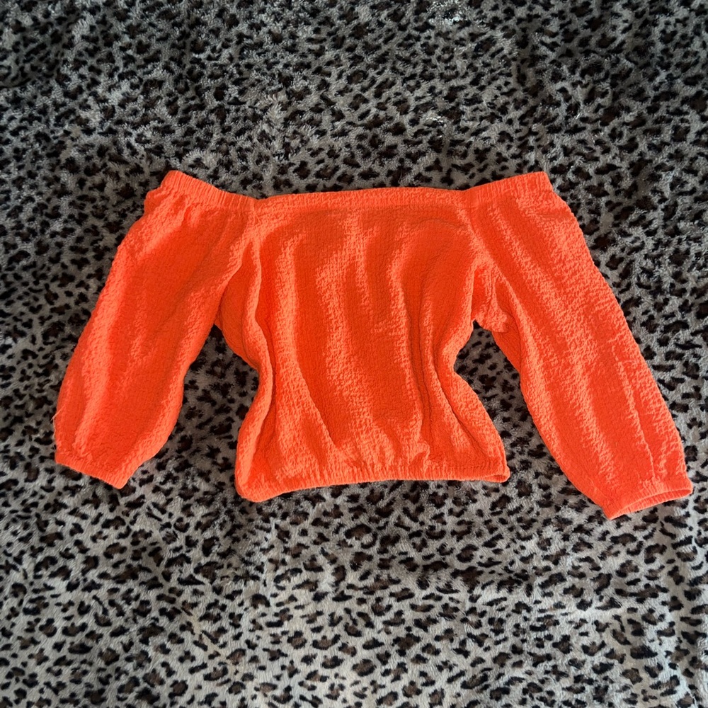 Orange off the shoulders cropped blouse